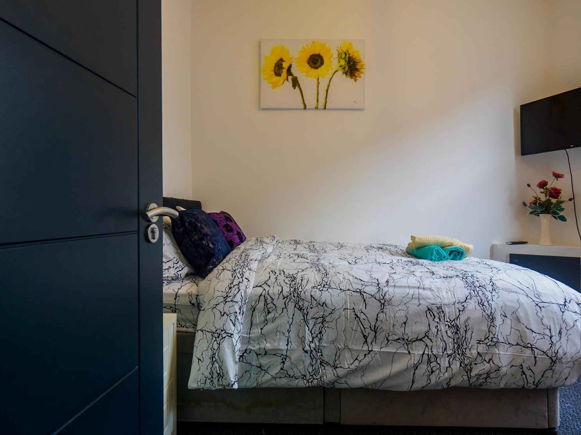 Chatham Lodge Cosy Large Double Room 1 Stoke-on-Trent 외부 사진